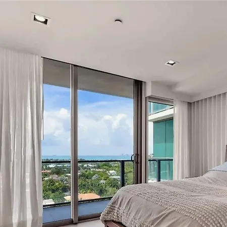 Oceanfront 3-Bedroom Residence With Terraces